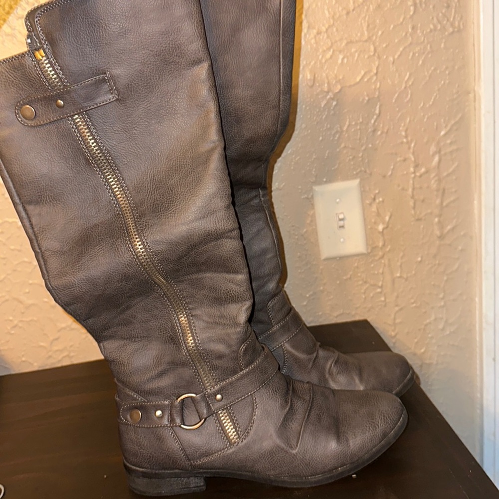 Rampage gray boots. Size 10